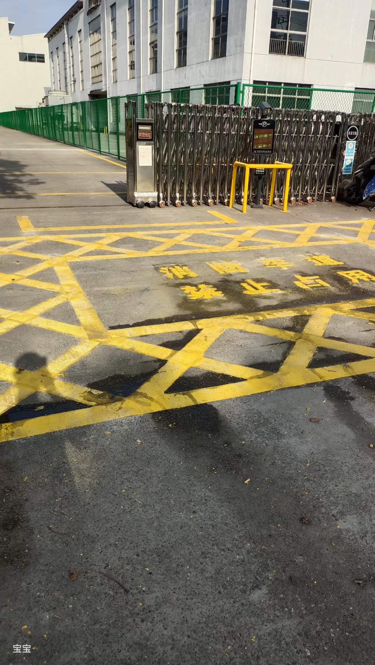 旬邑马路划线